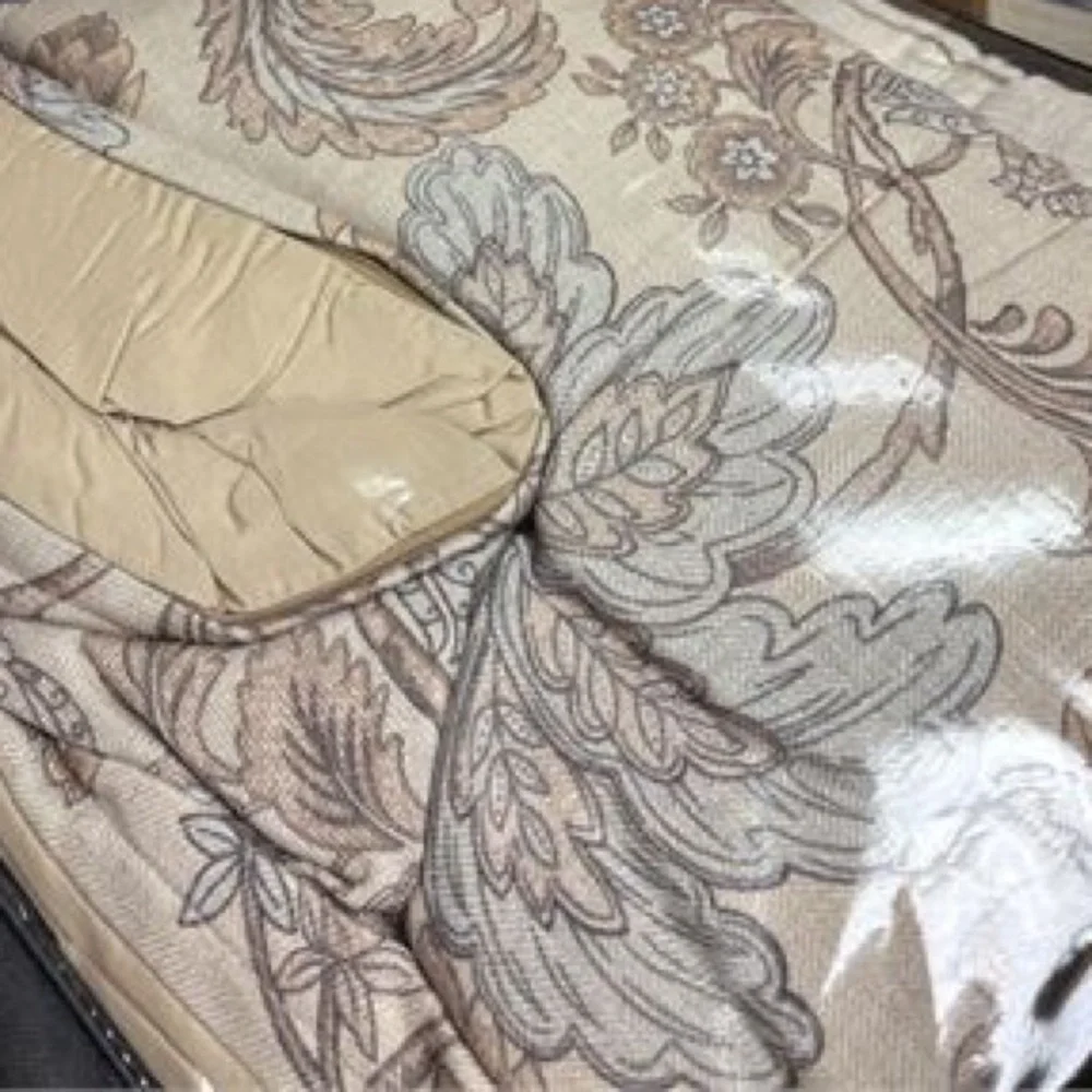 Isabella 6-piece Luxury Floral Duvet Cover & Insert Set - King NEW